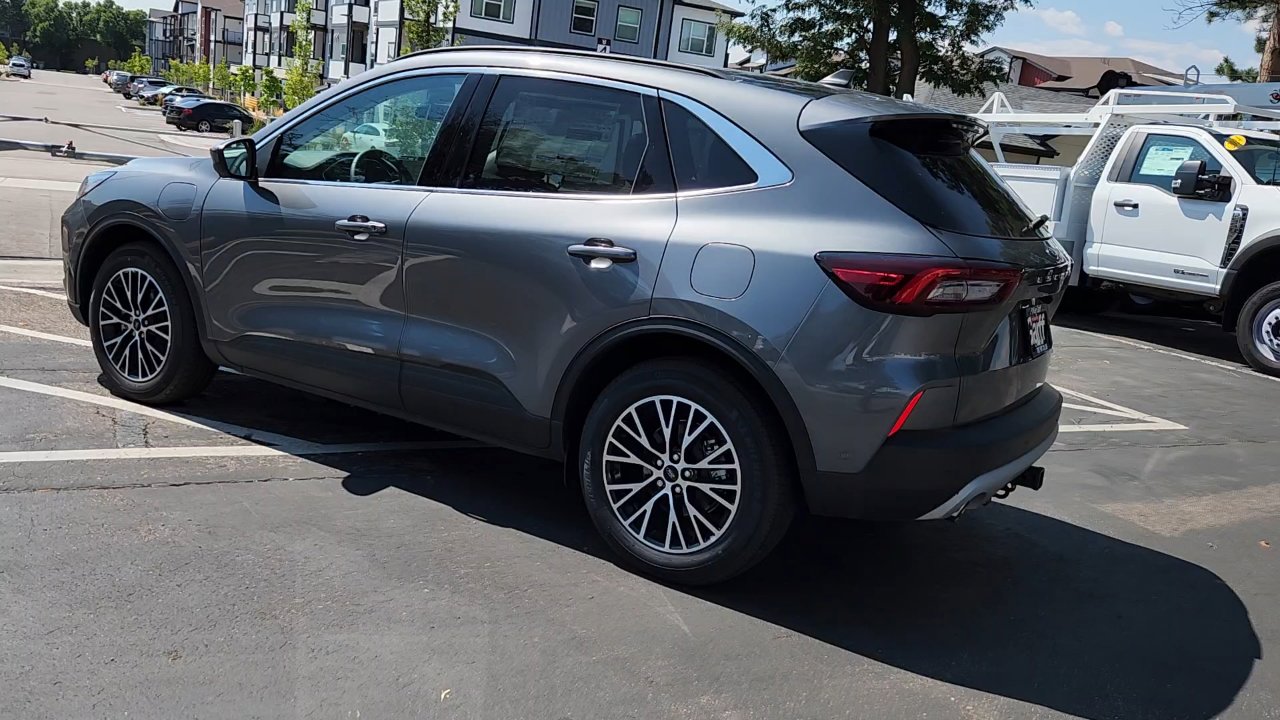 New 2024 Ford Escape SE w/ PHEV Premium Package image 4