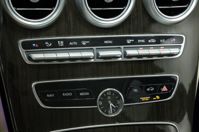 Used 2021 Mercedes-Benz C 300 Sedan image 19