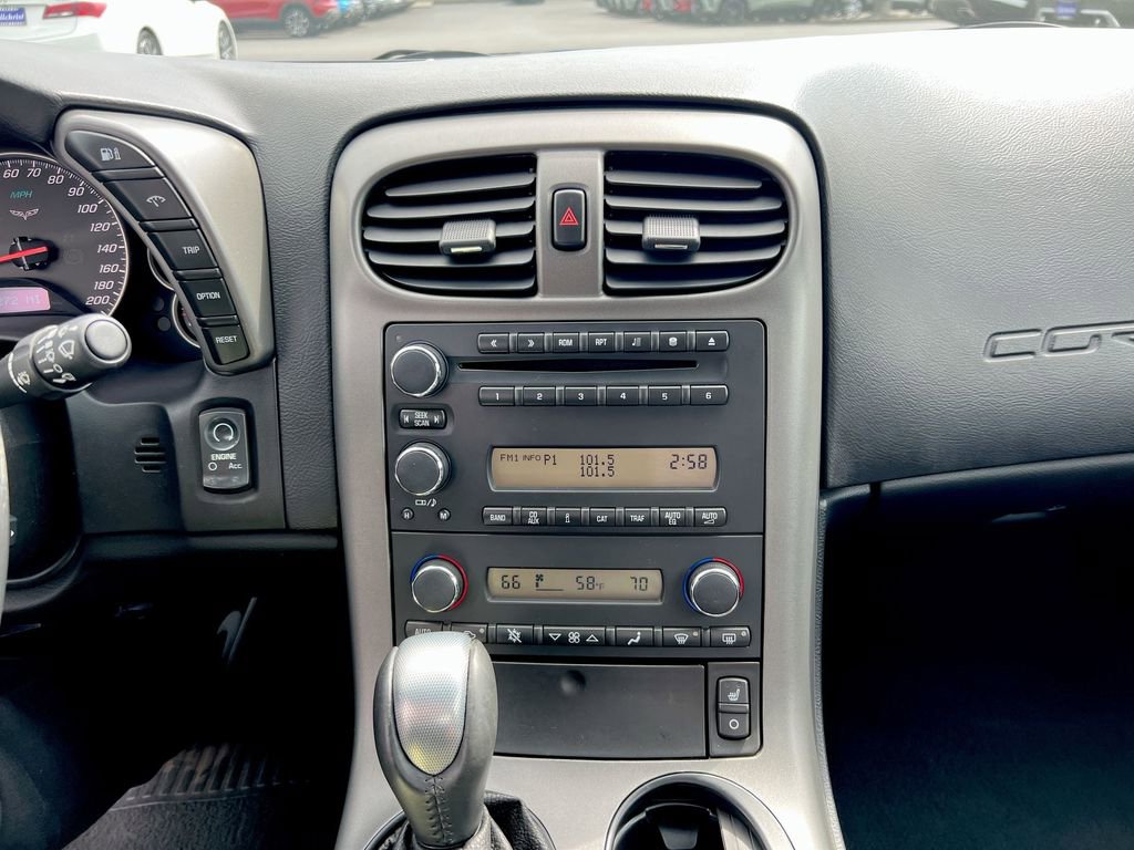 Used 2007 Chevrolet Corvette Convertible w/ Preferred Equipment Group RWD image 13