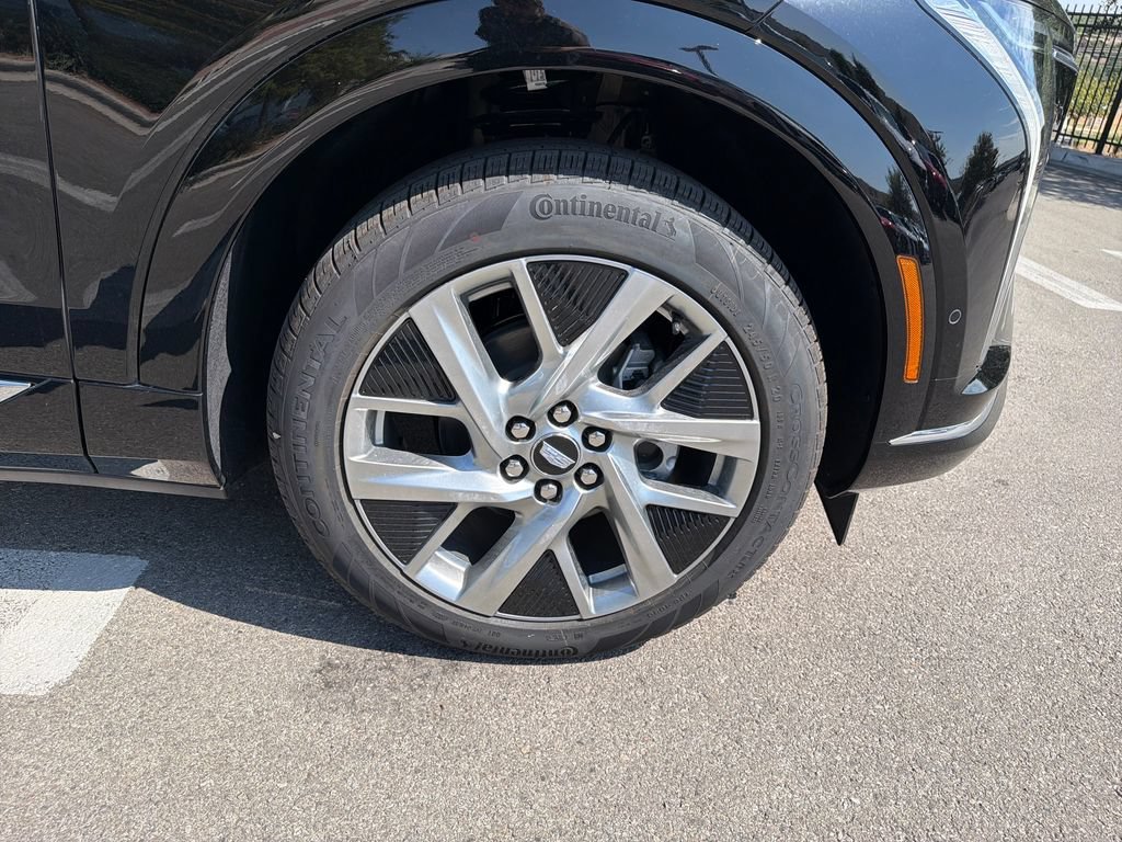 New 2027 Cadillac Optiq Luxury RWD image 17