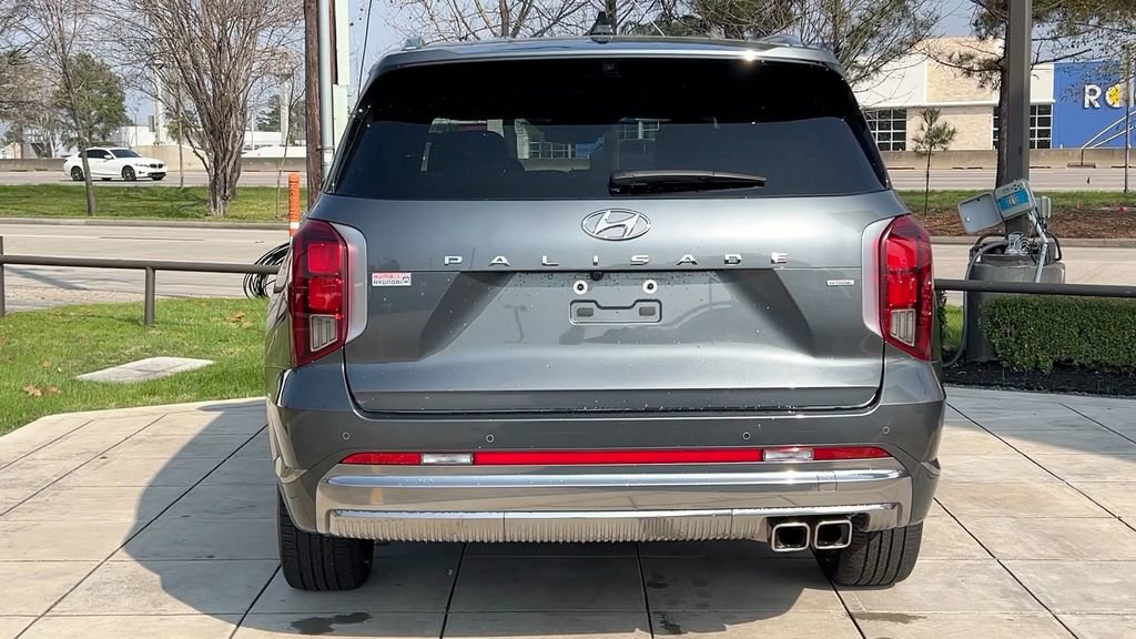Used 2024 Hyundai Palisade Calligraphy image 19