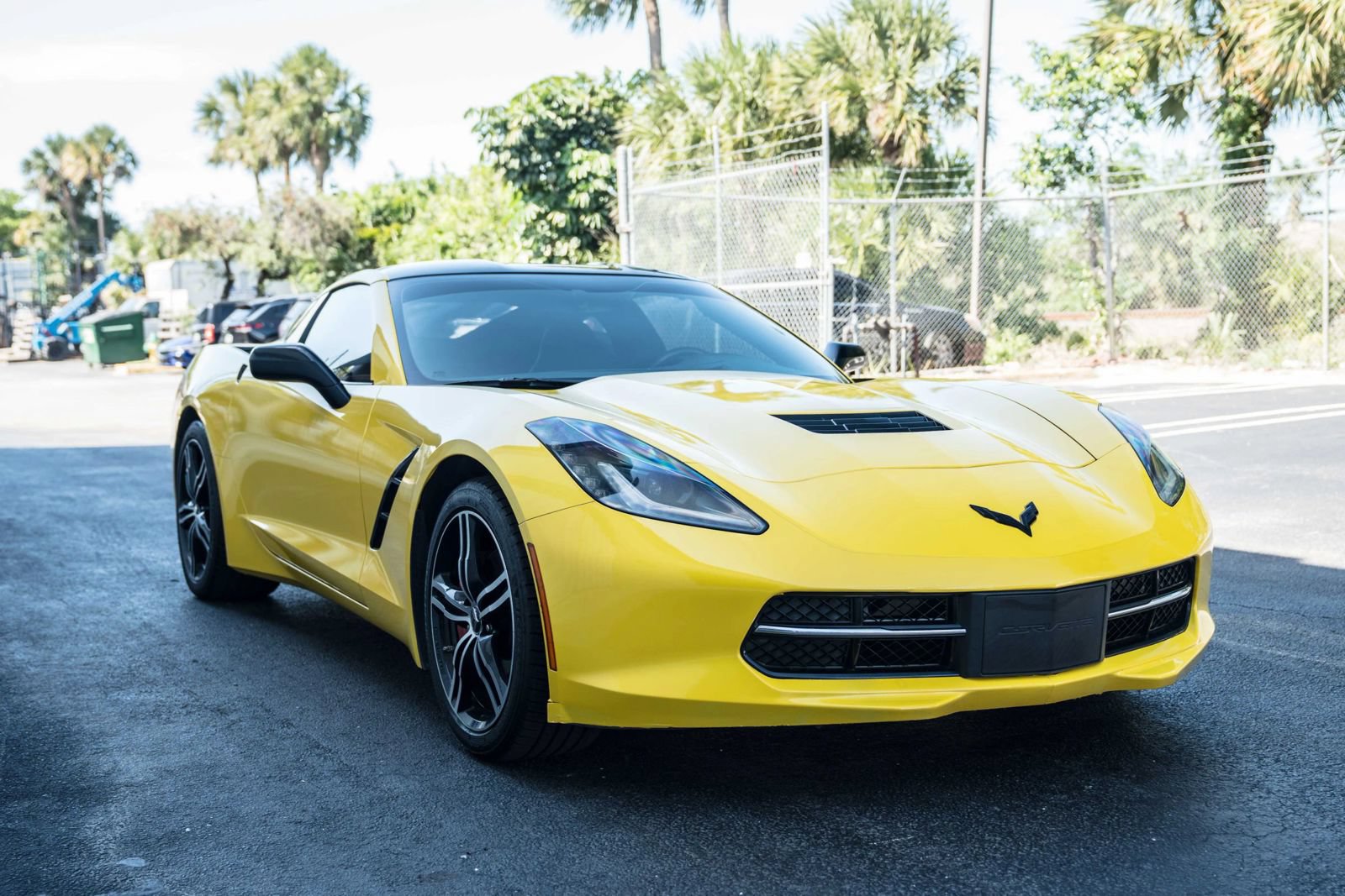Used 2017 Chevrolet Corvette Stingray Coupe w/ 1LT RWD image 3