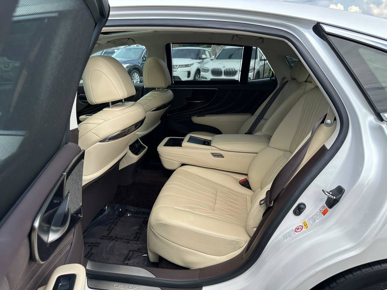 Used 2018 Lexus LS 500h AWD w/ Luxury Package image 20