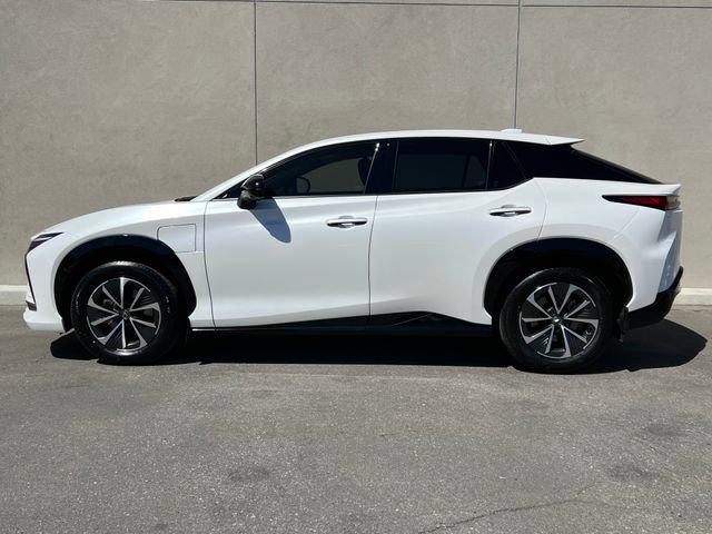 Used 2025 Lexus RZ 300e w/ Accessory Package (2T) FWD image 6