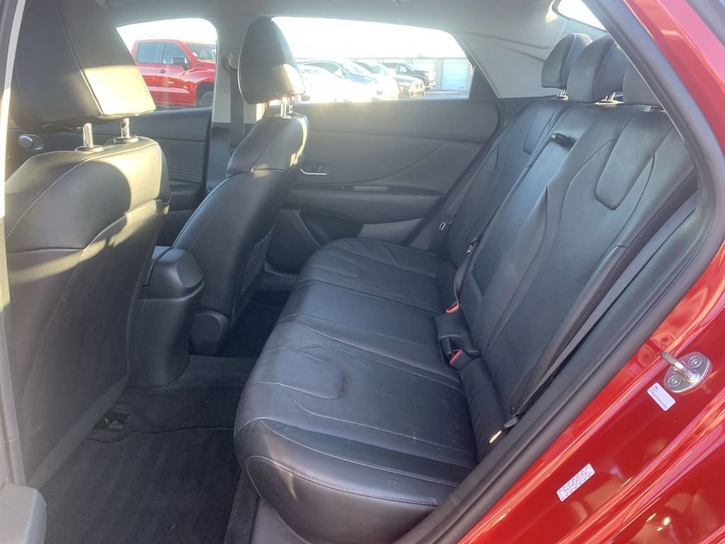 Used 2023 Hyundai Elantra Limited w/ Cargo Package image 23