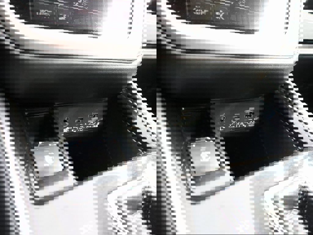 Used 2023 Subaru Outback Premium image 39