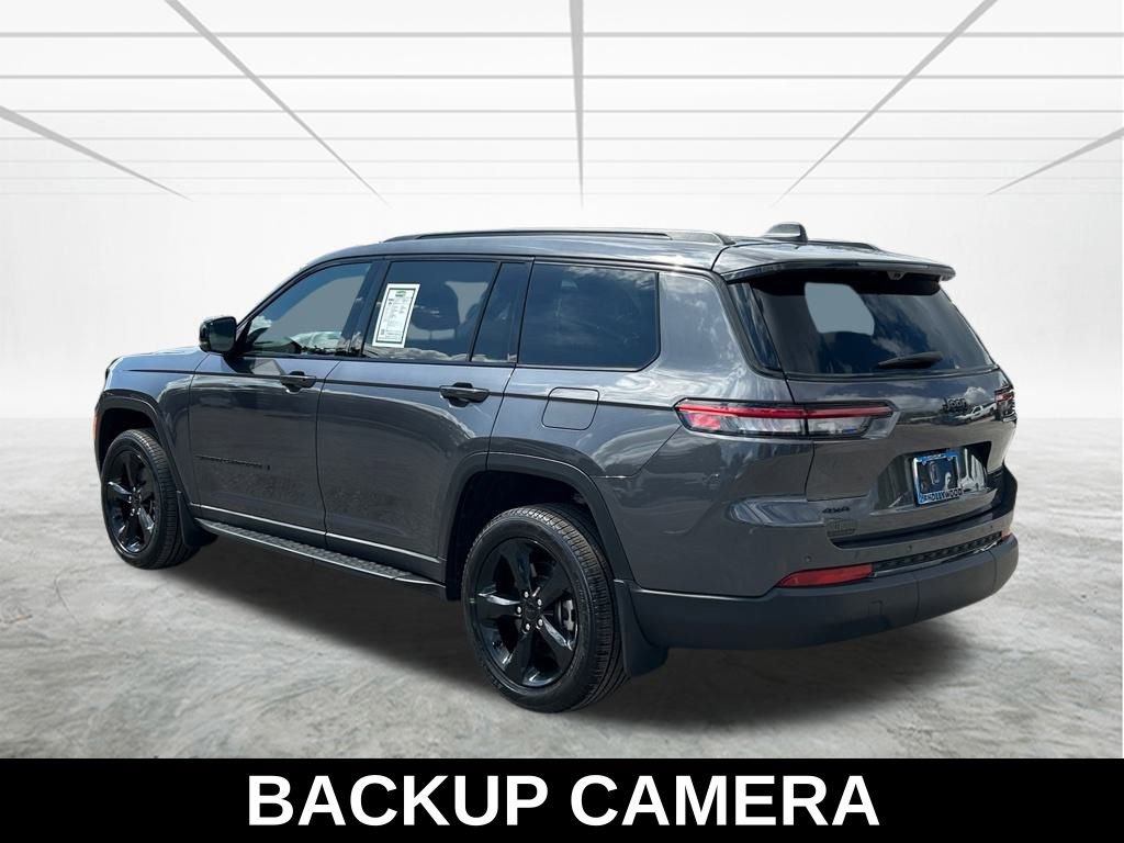 Used 2025 Jeep Grand Cherokee L Limited w/ Luxury Tech Group II image 4
