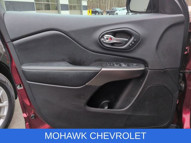 Used 2019 Jeep Cherokee Limited image 22