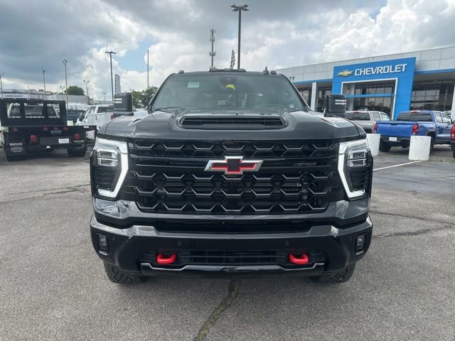 New 2026 Chevrolet Silverado 2500 ZR2 w/ LPO, Dark Essentials Package AWD/4WD image 8