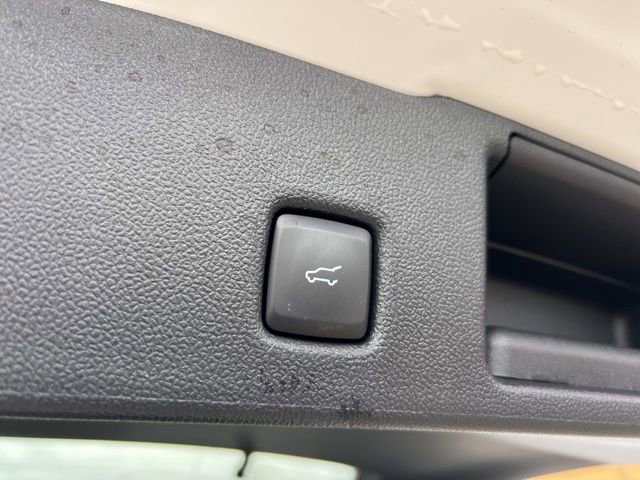 Certified 2024 Ford Escape ST-Line w/ Tech Pack #1 AWD/4WD image 23