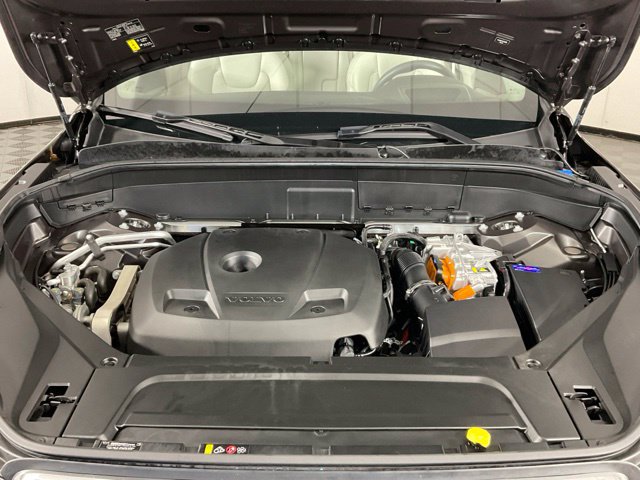 Certified 2024 Volvo XC90 T8 Ultimate w/ Protection Package Premier AWD/4WD image 38