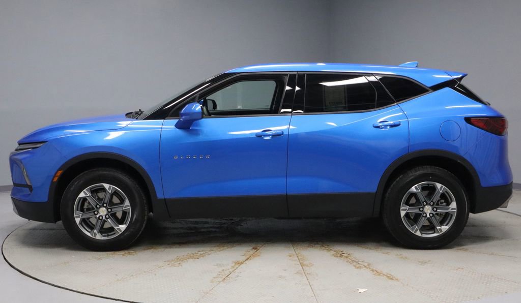 Used 2025 Chevrolet Blazer LT image 7