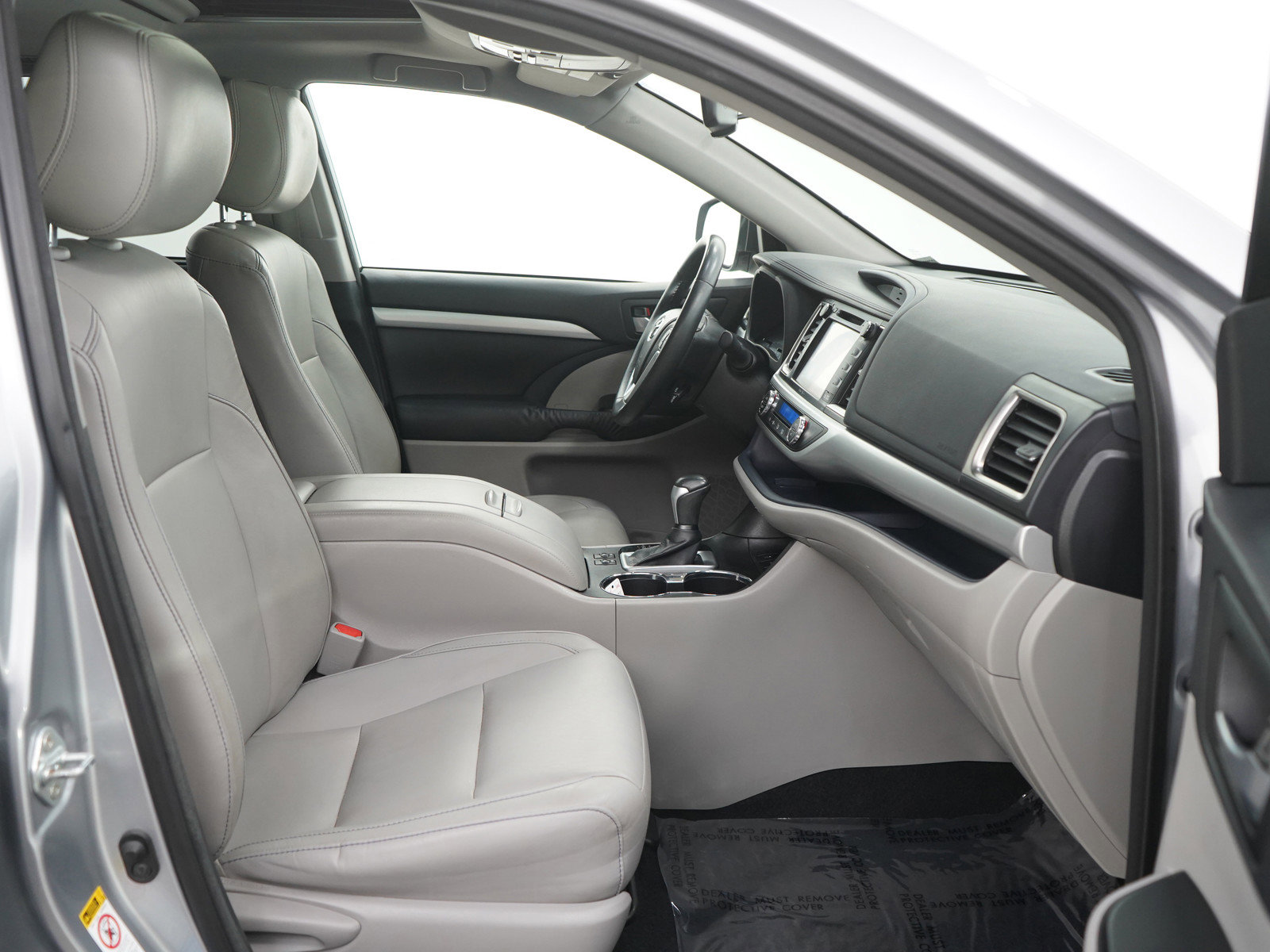 Used 2015 Toyota Highlander XLE AWD/4WD image 11