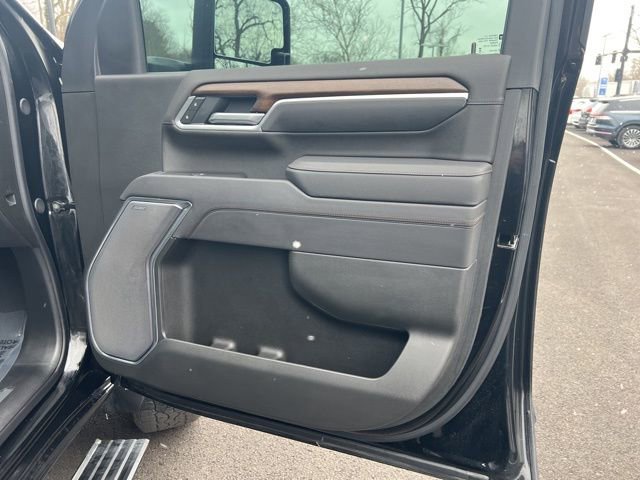 Used 2025 Chevrolet Silverado 2500 High Country w/ High Country Premium Package image 30