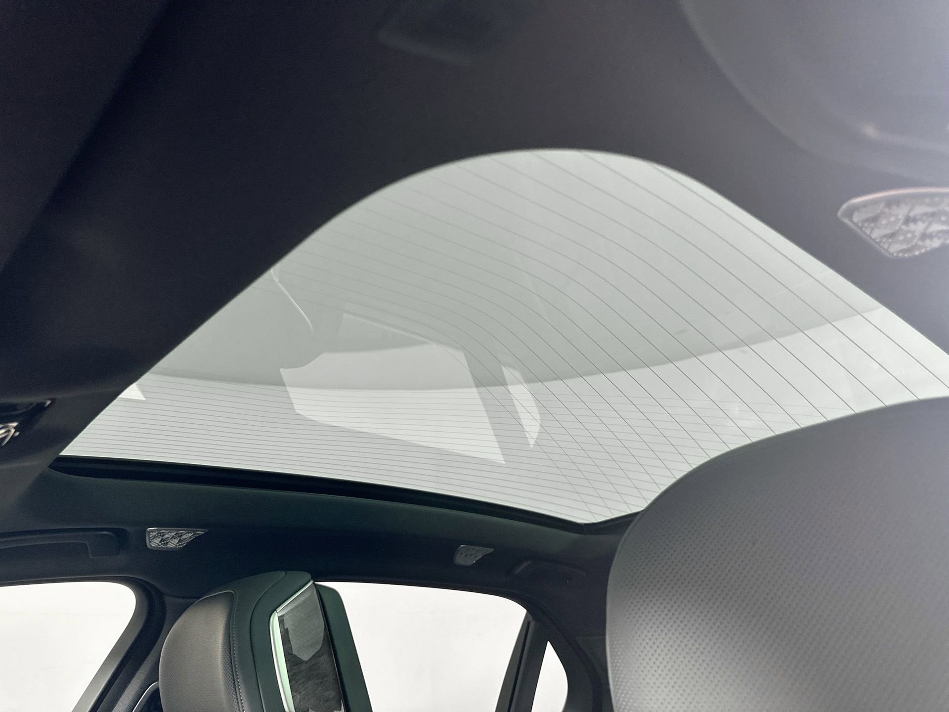 New 2026 BMW 750e xDrive w/ Executive Package image 20