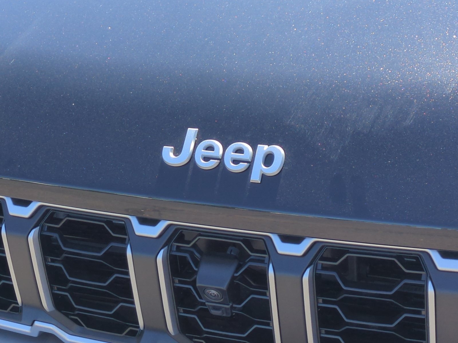 New 2026 Jeep Grand Cherokee Limited w/ Luxury Tech Group II AWD/4WD image 23