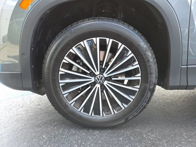Used 2026 Volkswagen Tiguan S w/ 18" Wheel Package AWD/4WD image 26