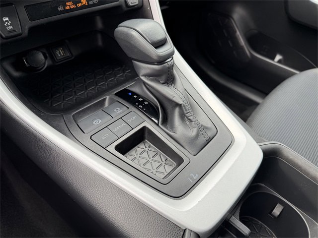 Used 2024 Toyota RAV4 LE image 17