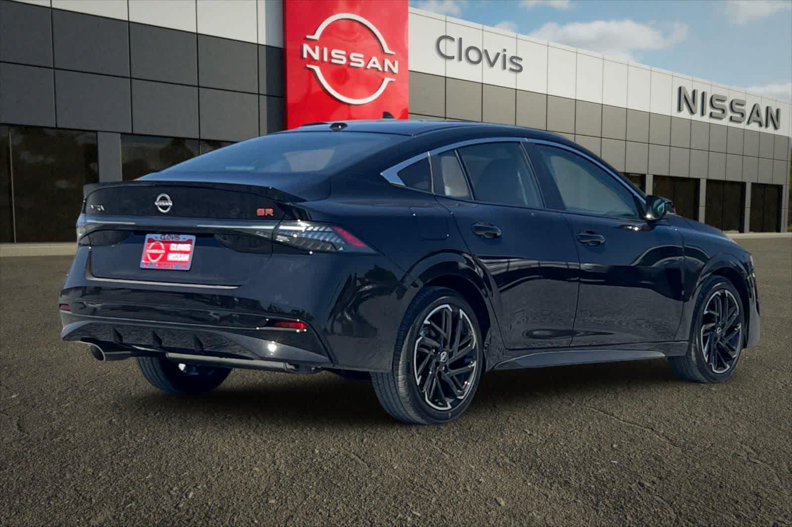 New 2026 Nissan Sentra SR FWD image 3