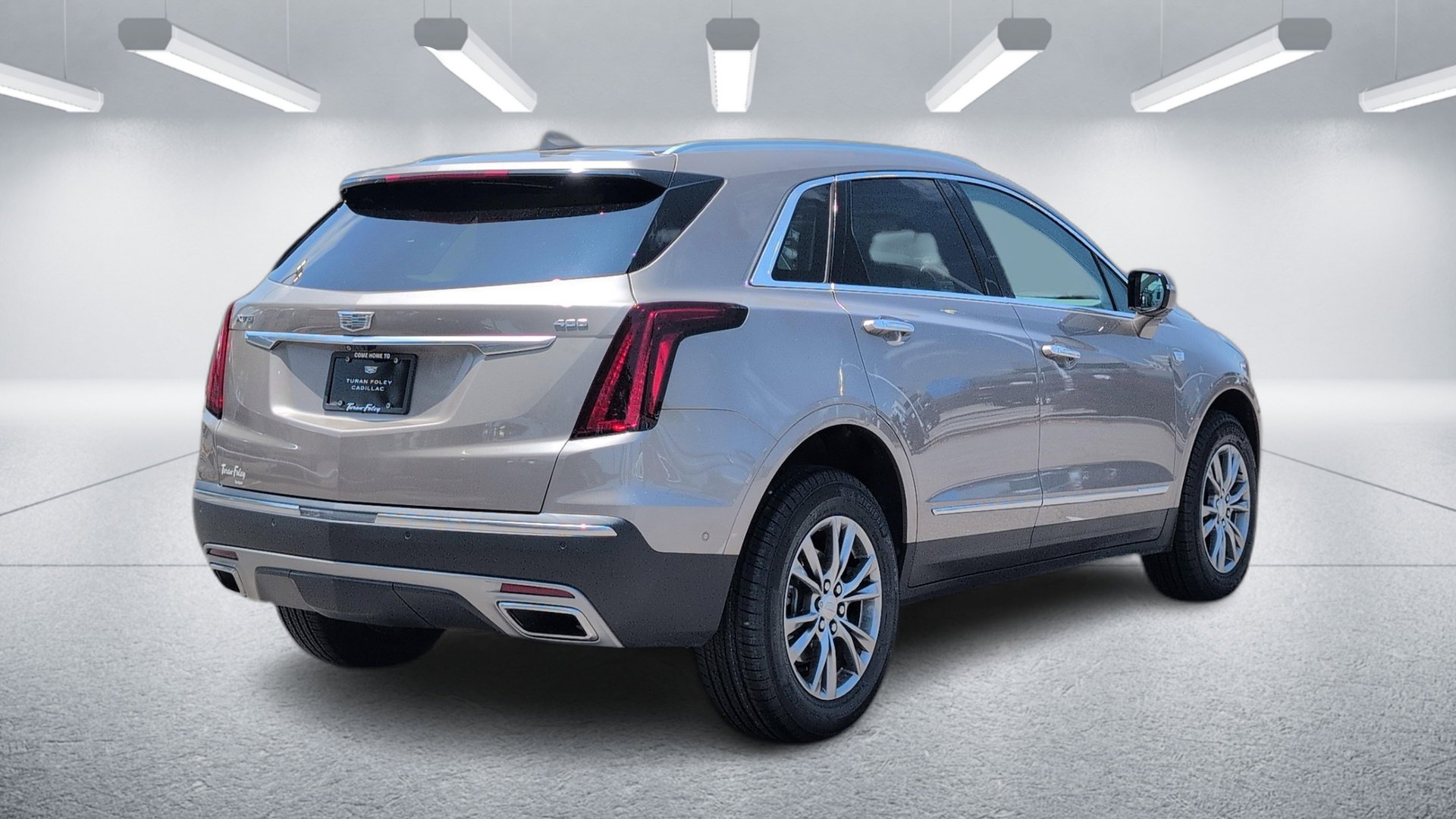 Certified 2023 Cadillac XT5 Premium Luxury w/ Technology Package FWD image 6