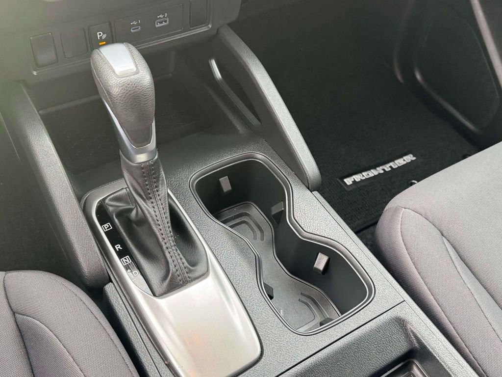 Used 2024 Nissan Frontier S w/ Technology Package image 29