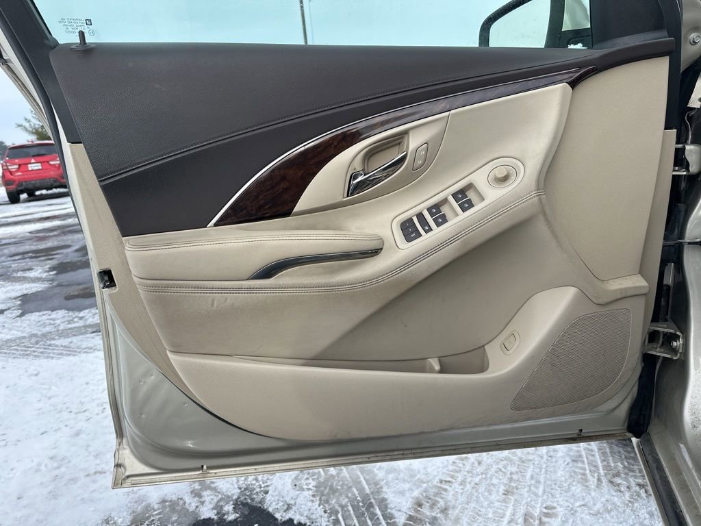 Used 2015 Buick LaCrosse Leather image 13