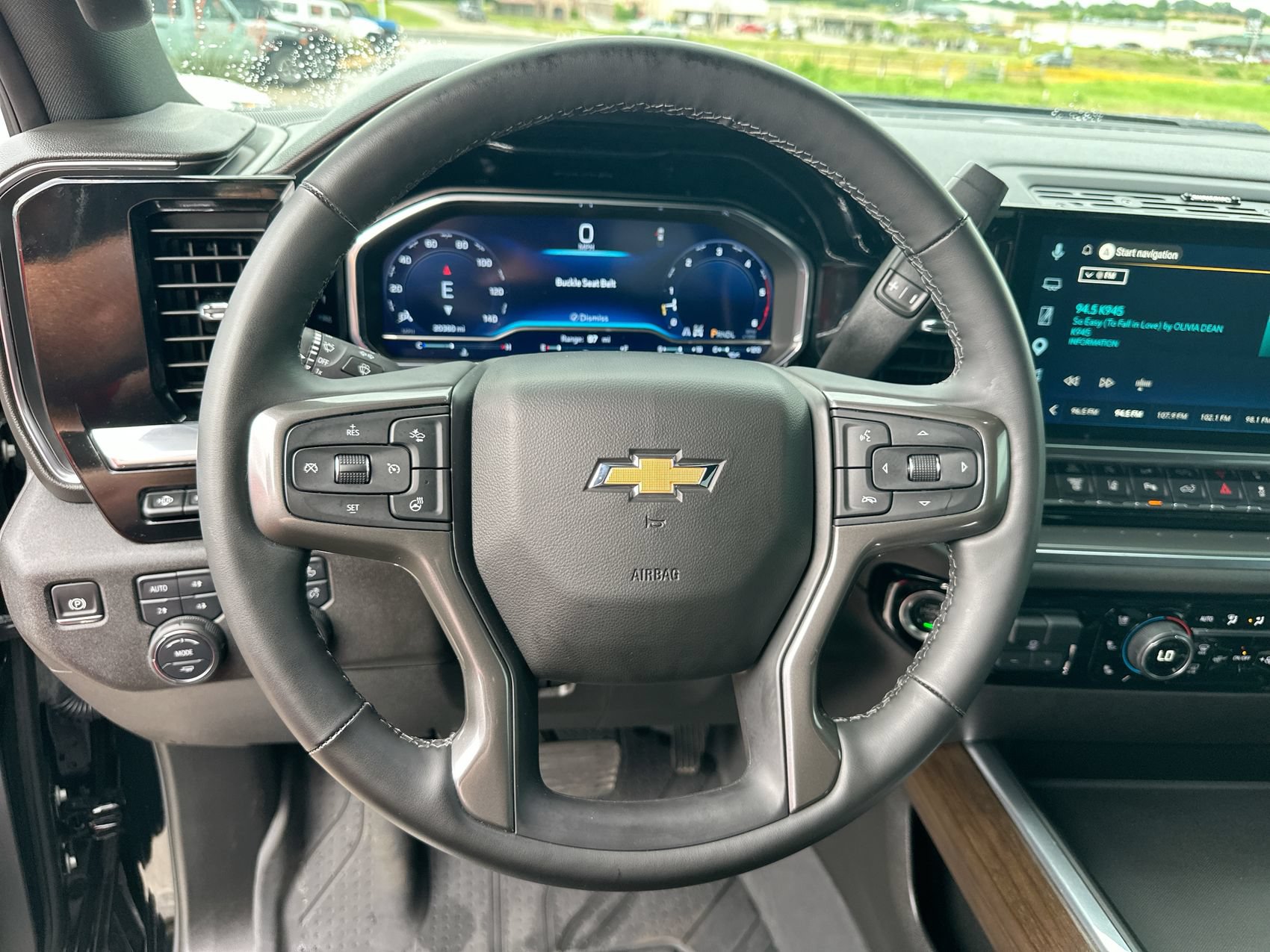 Used 2025 Chevrolet Silverado 3500 High Country w/ Technology Package AWD/4WD image 14