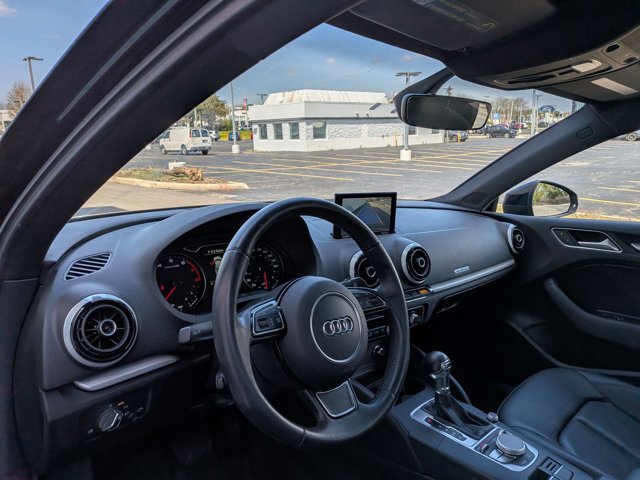 Used 2016 Audi A3 2.0T Premium image 9