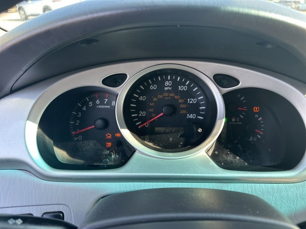 Used 2005 Toyota Highlander V6 image 12