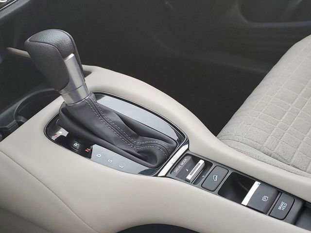 Used 2023 Honda HR-V LX image 27