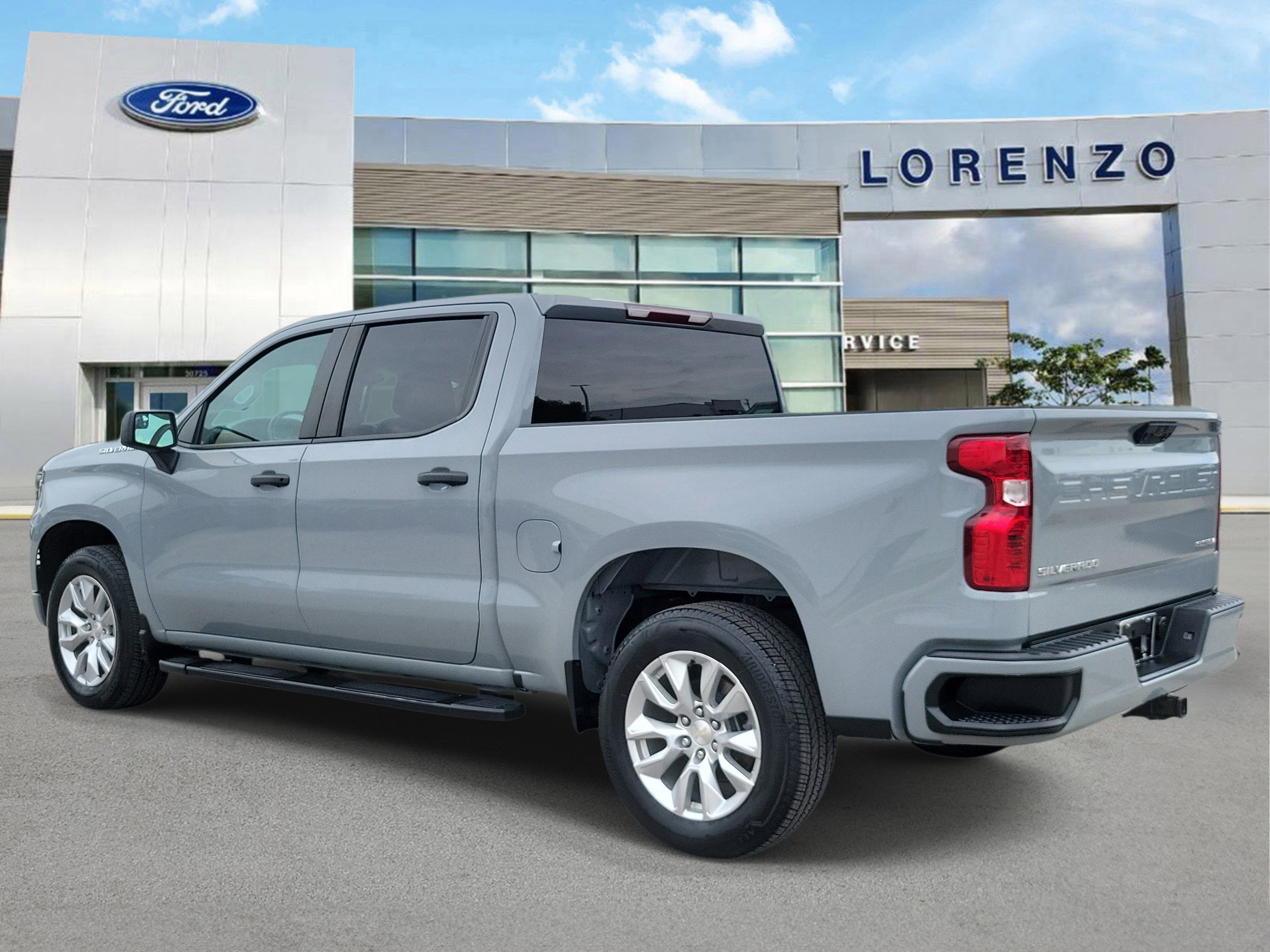 Used 2024 Chevrolet Silverado 1500 Custom RWD image 5