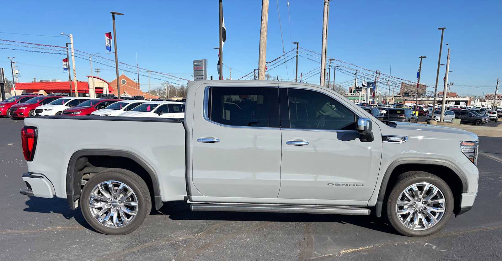 Used 2025 GMC Sierra 1500 Denali image 7