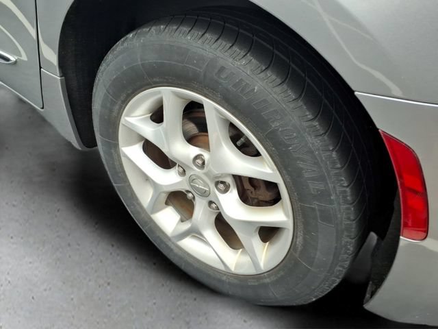Used 2017 Chrysler Pacifica Touring-L w/ Tire & Wheel Group FWD image 18