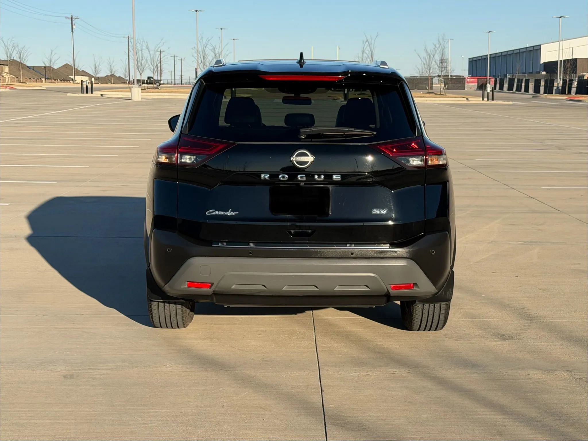 Used 2023 Nissan Rogue SV w/ SV Premium B Package image 5