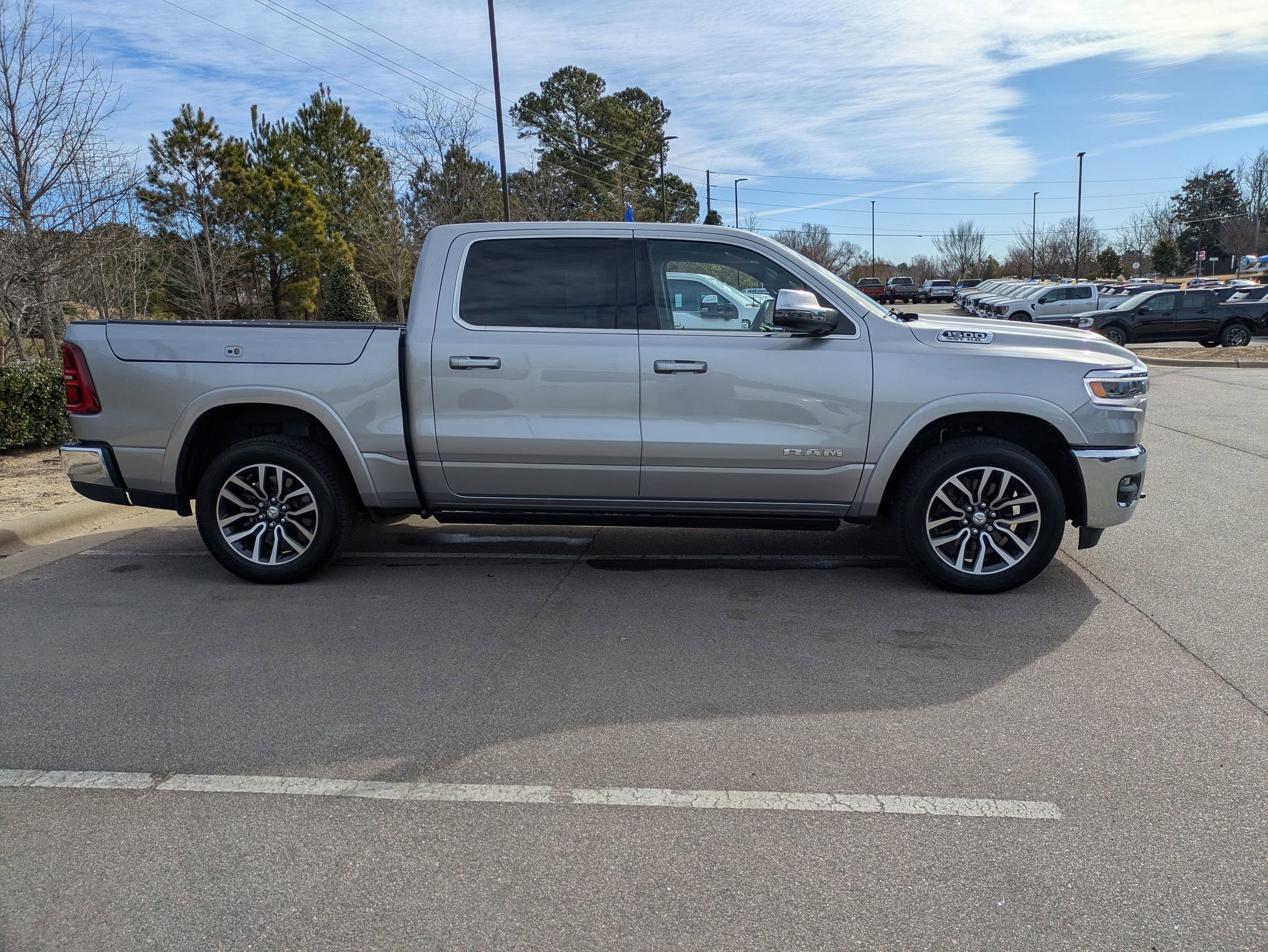Used 2025 RAM 1500 Limited image 3
