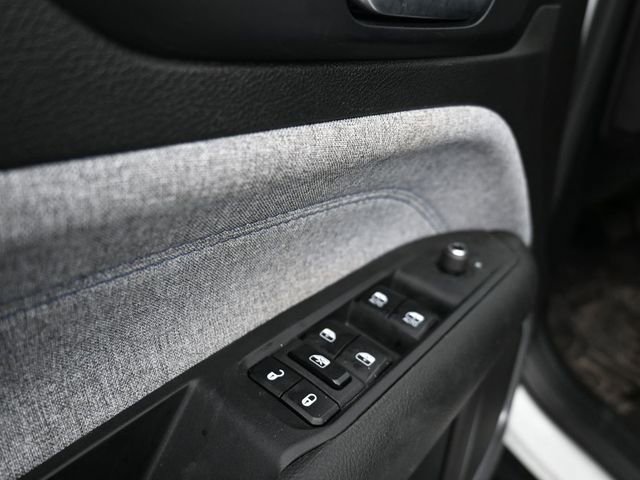 Used 2025 Jeep Compass Sport AWD/4WD image 10