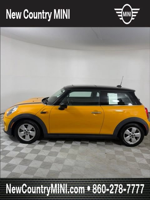 Used 2014 MINI Cooper 2-Door Hardtop FWD image 4