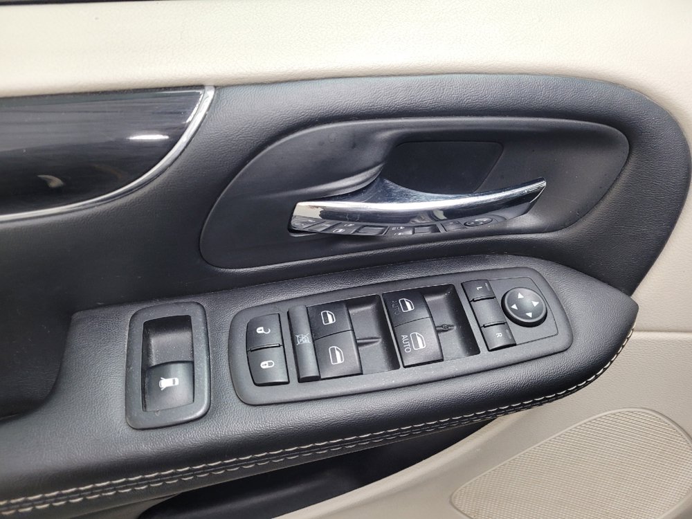 Used 2019 Dodge Grand Caravan SXT w/ Driver Convenience Group FWD image 27