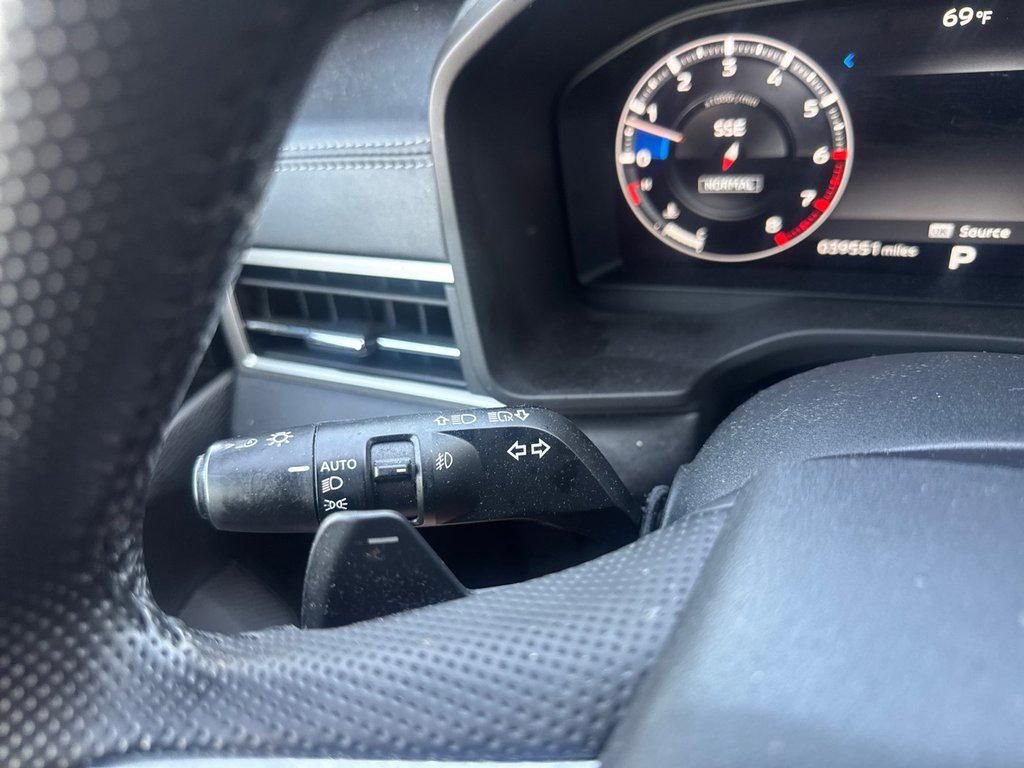 Used 2022 Mitsubishi Outlander SE AWD/4WD image 45