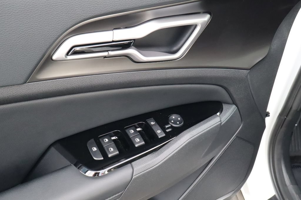 Used 2025 Kia Sportage EX AWD/4WD image 18