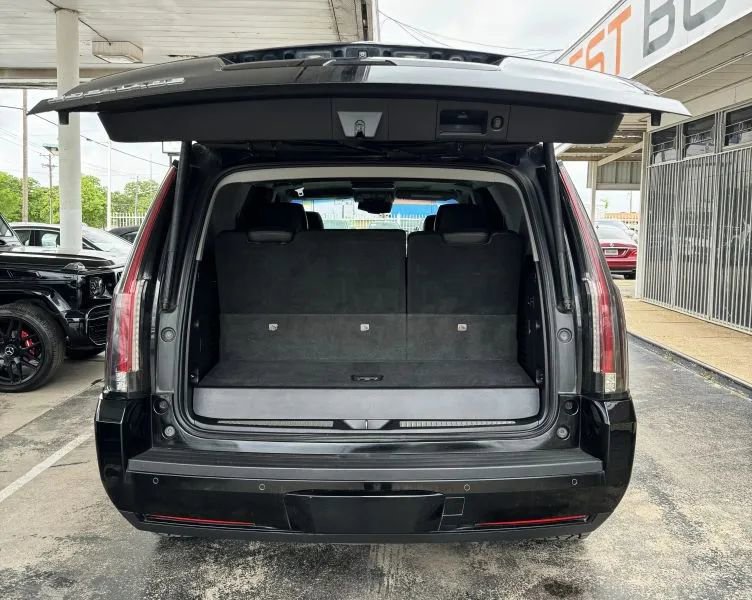 Used 2015 Cadillac Escalade Premium AWD/4WD image 27