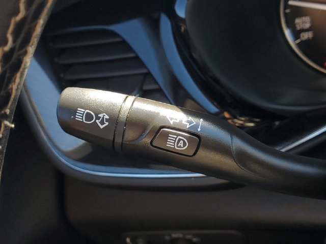 Certified 2023 Buick Envision Preferred FWD image 19