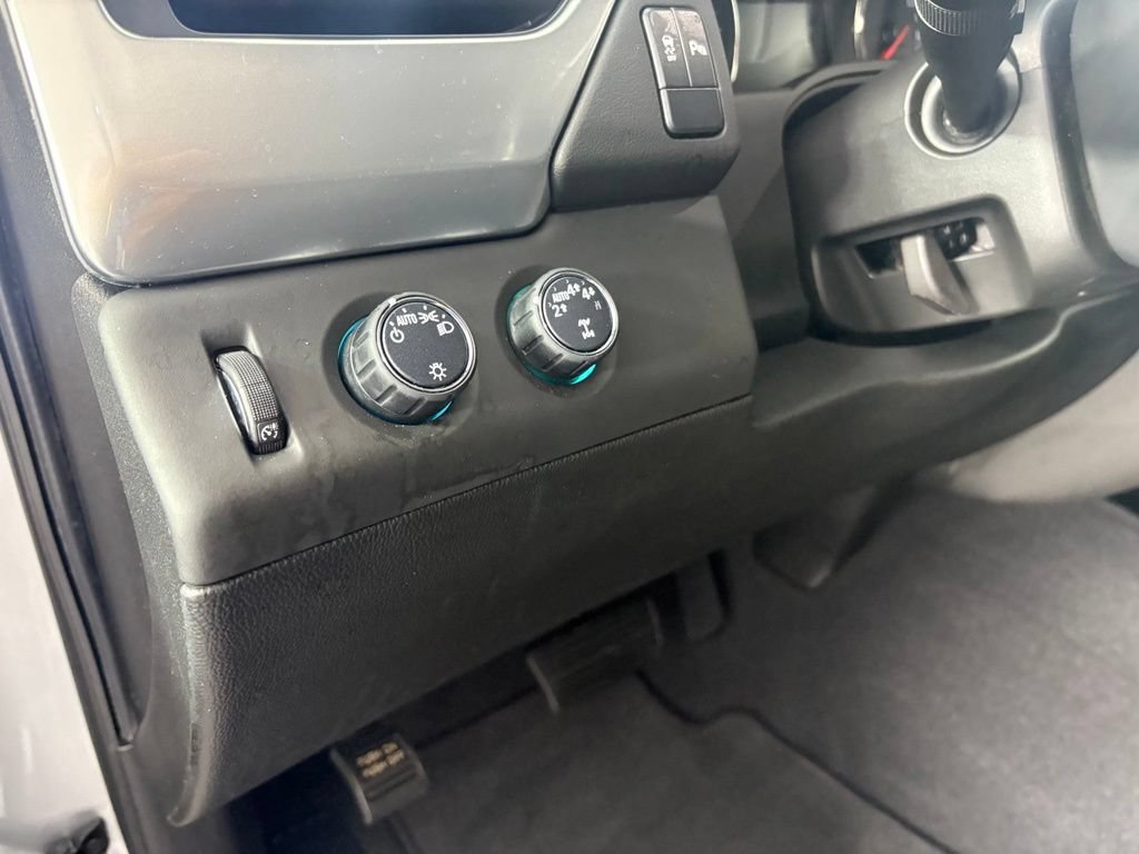 Used 2020 Chevrolet Tahoe LS w/ Skid Plate Package AWD/4WD image 16