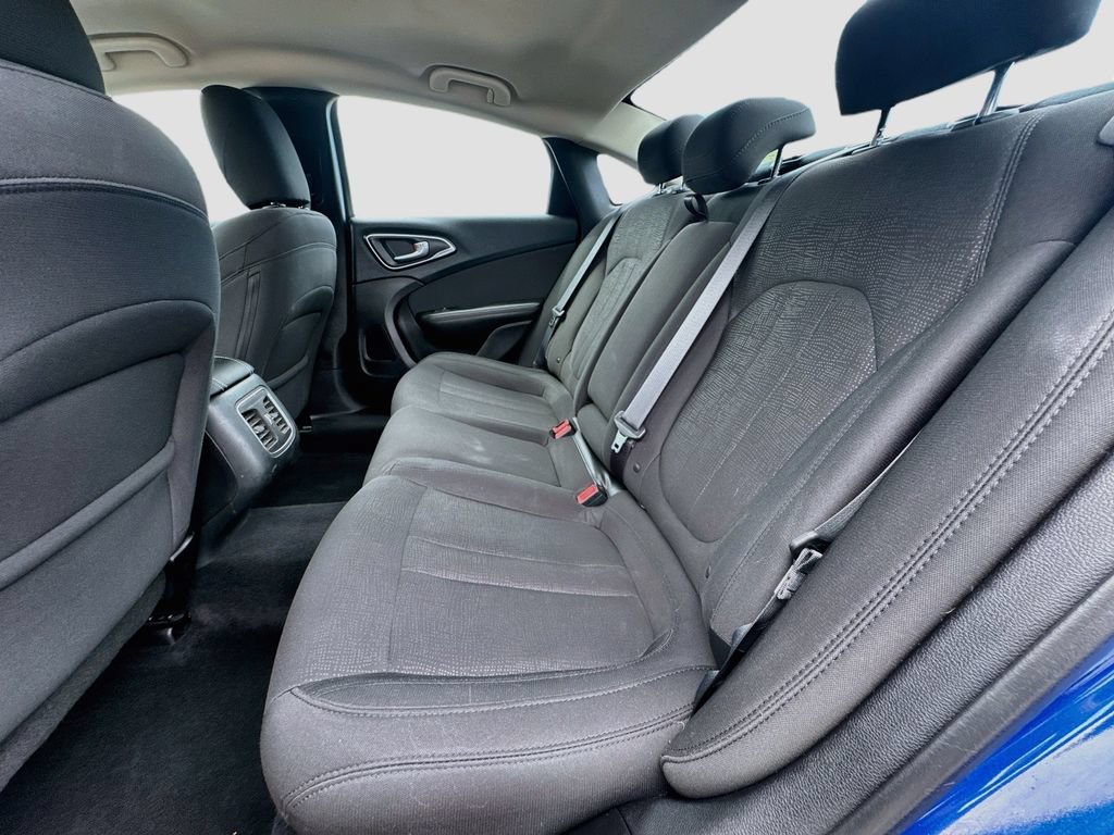 Used 2015 Chrysler 200 Limited w/ Convenience Group FWD image 22