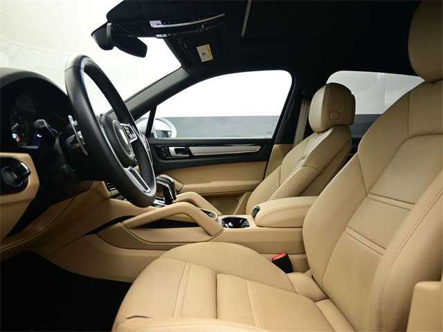 Used 2023 Porsche Cayenne S Platinum w/ Assistance Package image 16