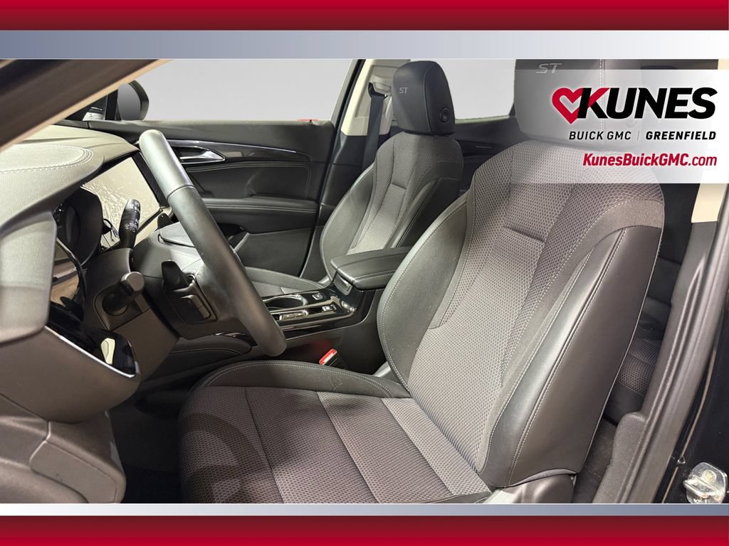Used 2023 Buick Envision Preferred w/ Sport Touring Package AWD/4WD image 23
