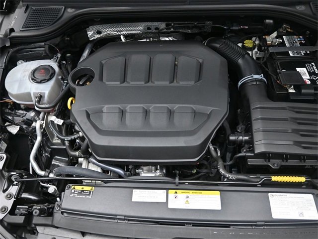 Used 2022 Volkswagen GTI SE image 29