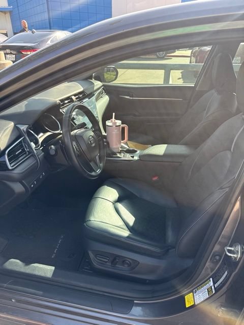 Used 2019 Toyota Camry XSE FWD image 9