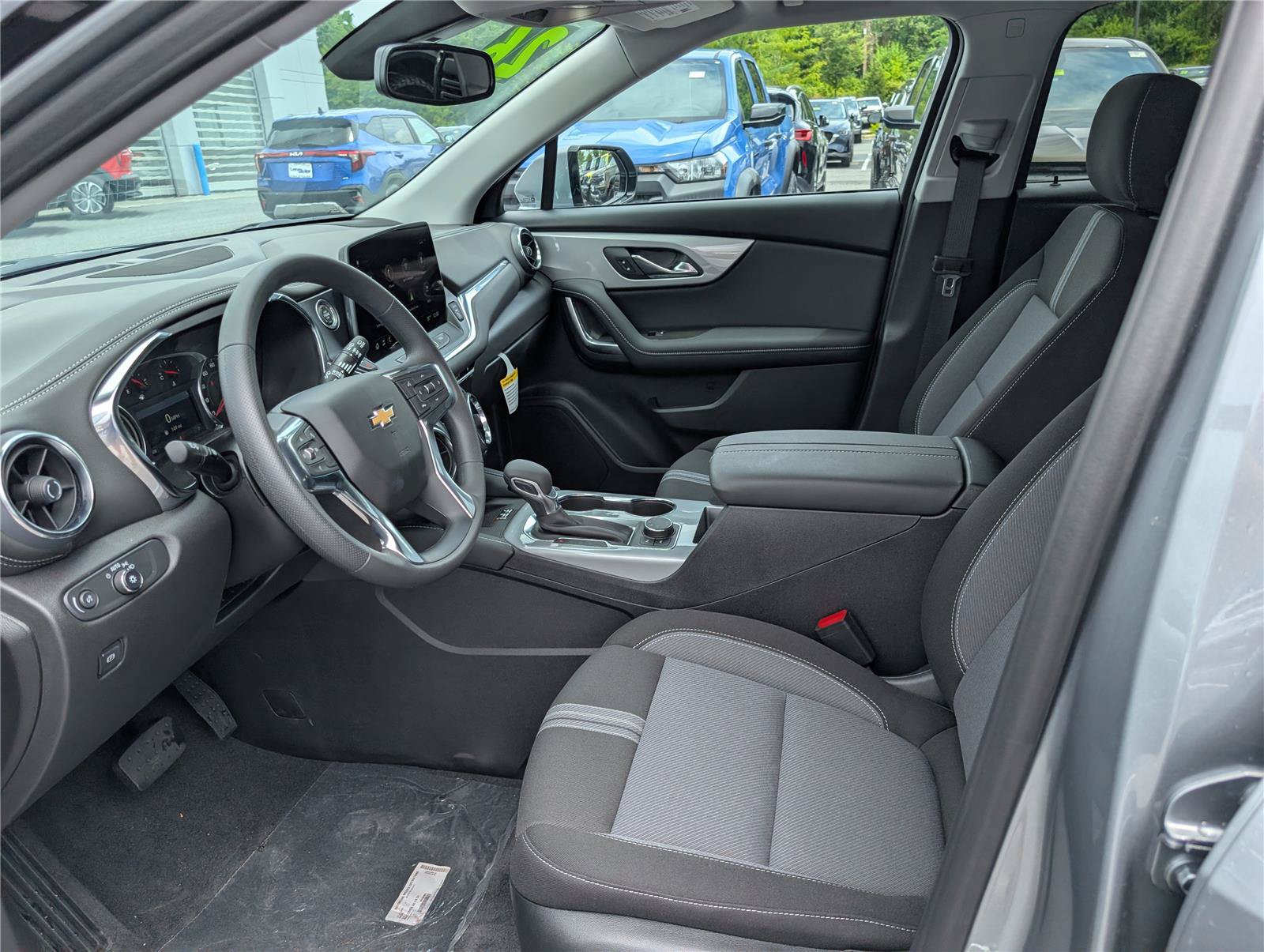 New 2026 Chevrolet Blazer LT w/ Convenience Package AWD/4WD image 11