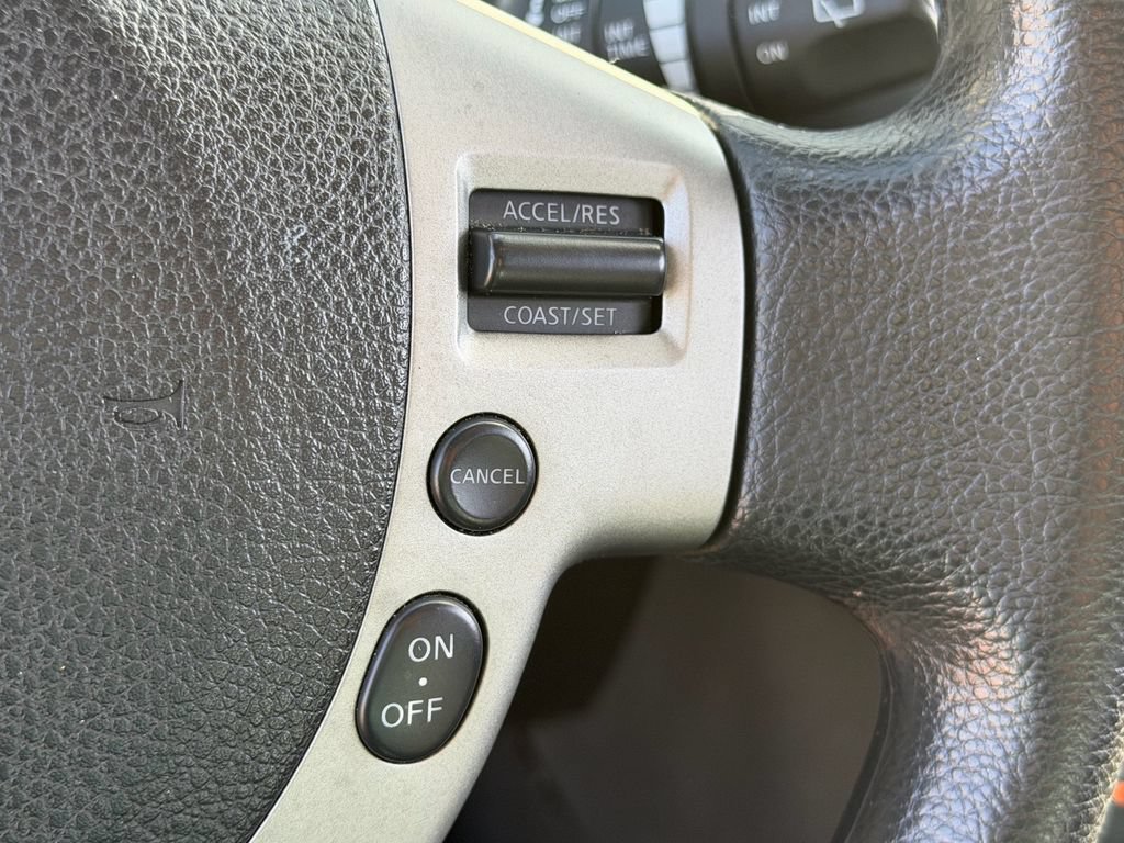 Used 2012 Nissan Rogue SV w/ Premium Pkg AWD/4WD image 23